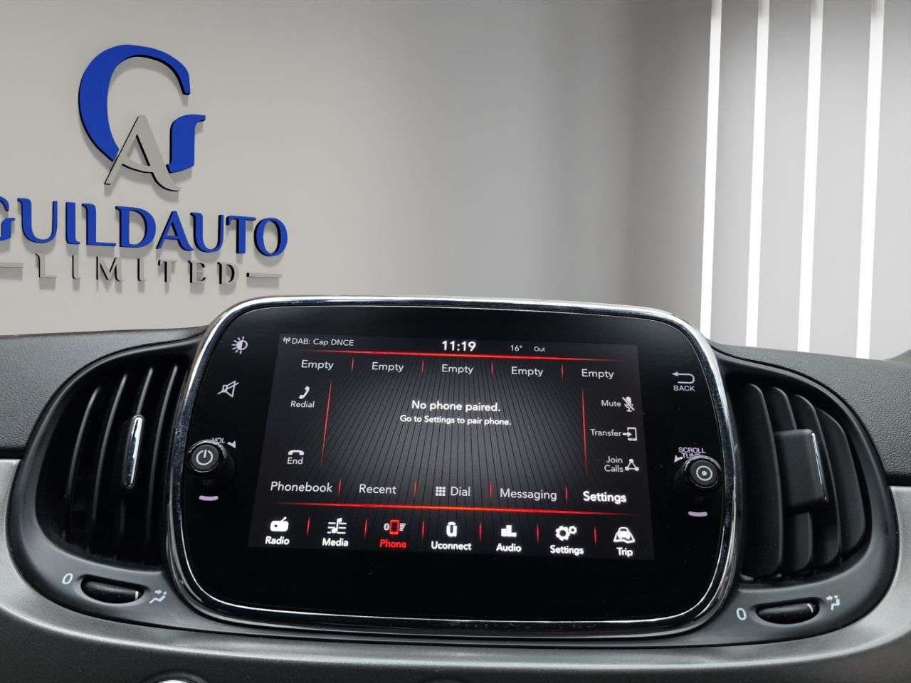 2017 FIAT 500 2017 FIAT 500