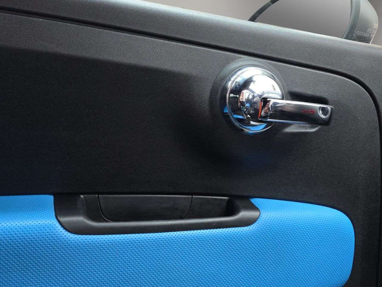 2017 FIAT 500 2017 FIAT 500