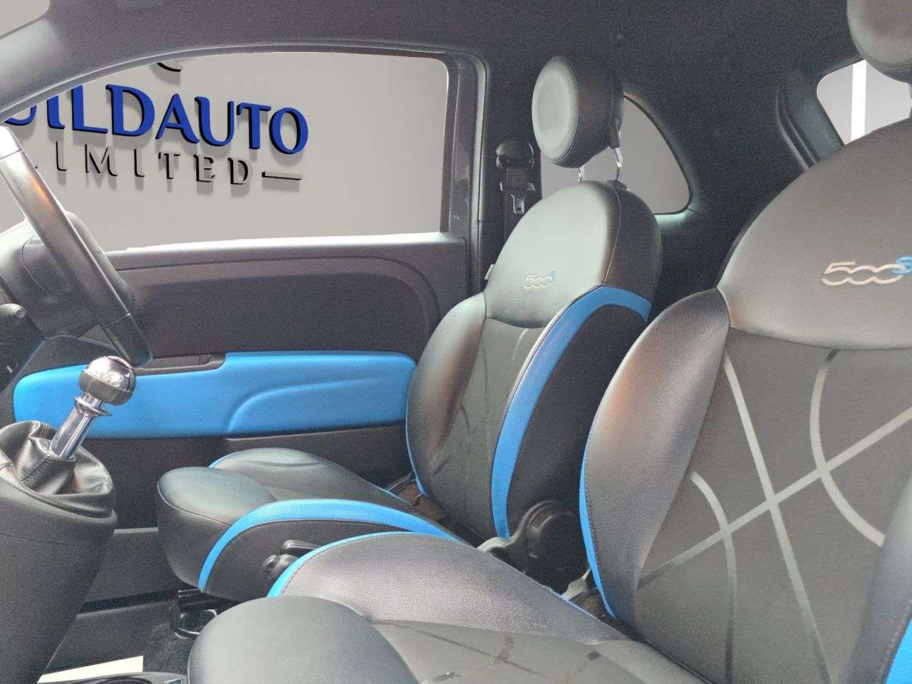 2017 FIAT 500 2017 FIAT 500