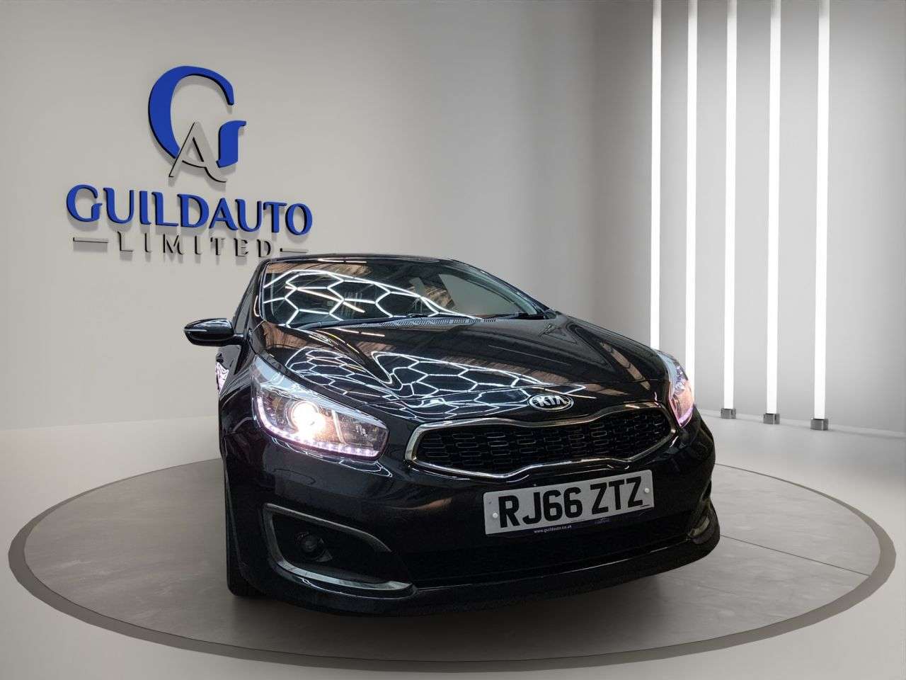 A 2017 KIA CEED 1.6 CRDi 4 Hatchback 5dr Diesel Manual Euro 6 (s/s) (134 bhp) A 2017 KIA CEED 1.6 CRDi 4 Hatchback 5dr Diesel Manual Euro 6 (s/s) (134 bhp)