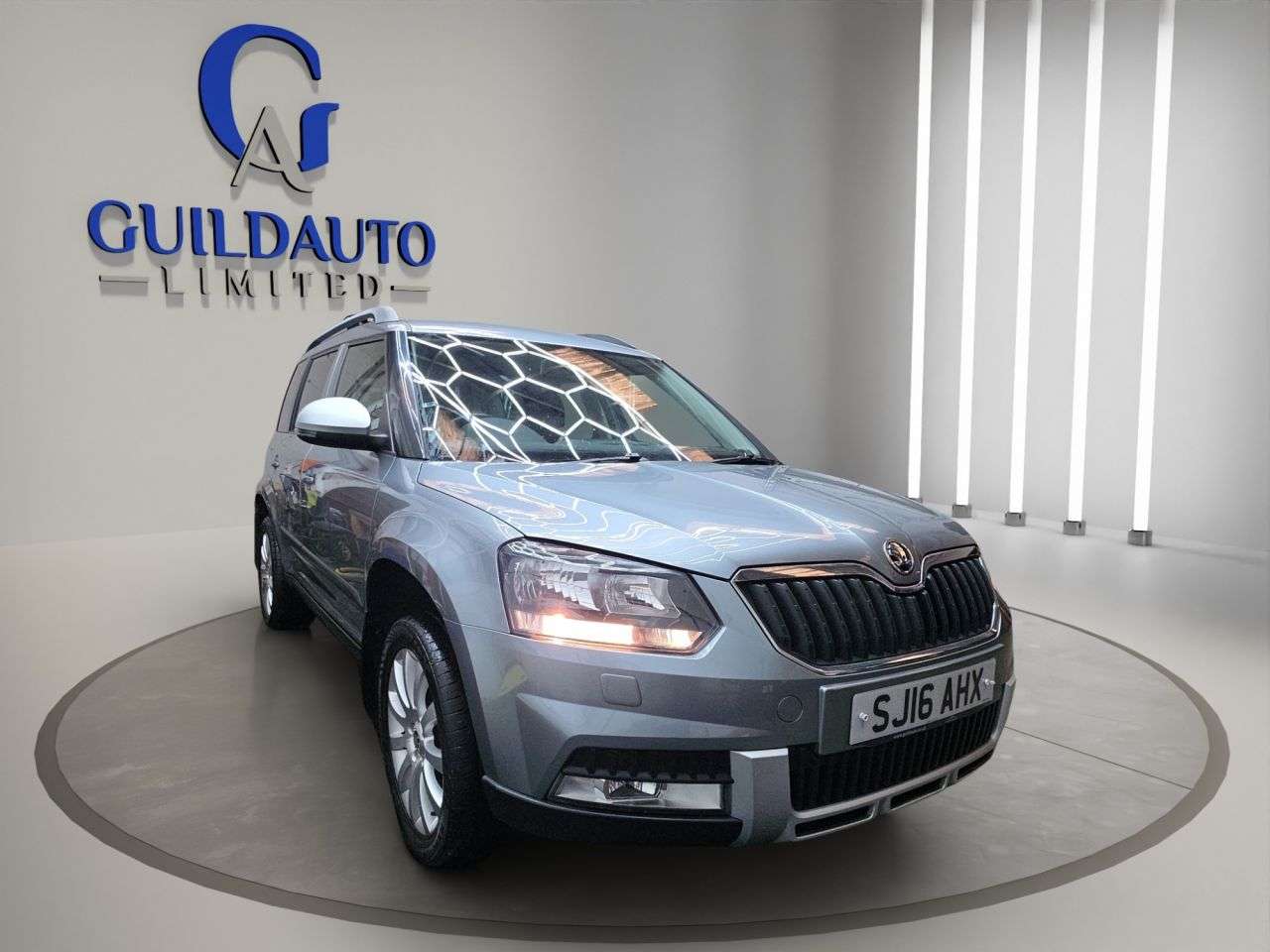 A 2016 SKODA YETI 2.0 TDI SE Outdoor 5dr Diesel DSG 4WD Euro 6 (s/s) (150 ps) A 2016 SKODA YETI 2.0 TDI SE Outdoor 5dr Diesel DSG 4WD Euro 6 (s/s) (150 ps)