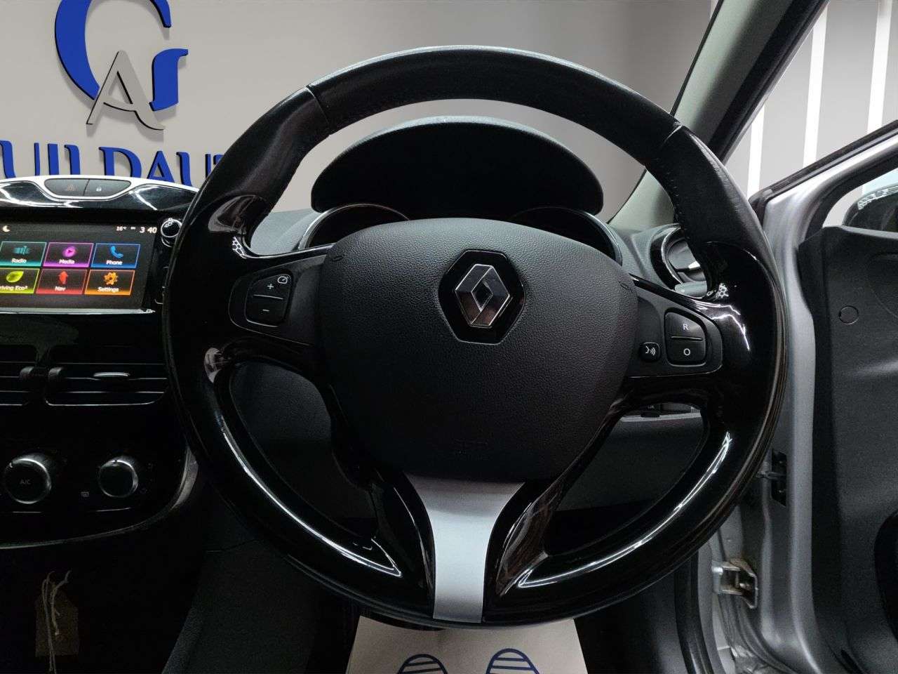 2016 RENAULT CLIO 2016 RENAULT CLIO