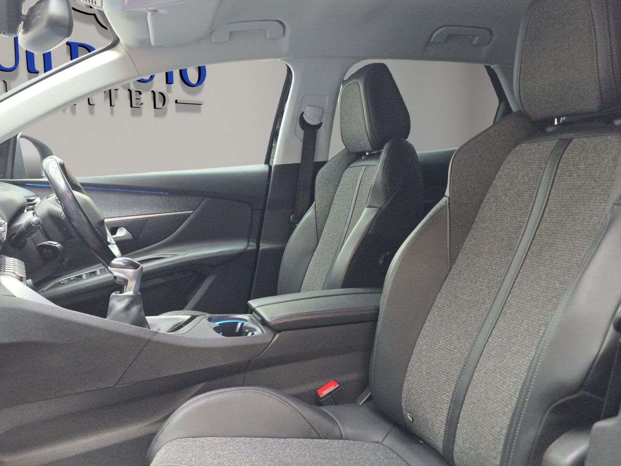 2019 PEUGEOT 3008 2019 PEUGEOT 3008