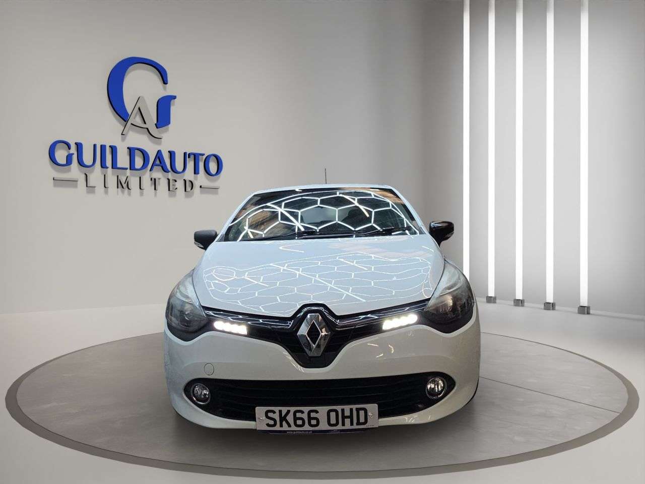 A 2016 RENAULT CLIO 1.2 16V Play Hatchback 5dr Petrol Manual Euro 6 (75 ps) A 2016 RENAULT CLIO 1.2 16V Play Hatchback 5dr Petrol Manual Euro 6 (75 ps)