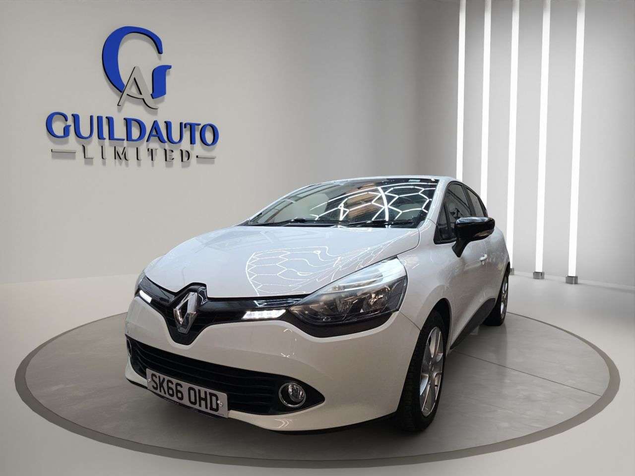 A 2016 RENAULT CLIO 1.2 16V Play Hatchback 5dr Petrol Manual Euro 6 (75 ps) A 2016 RENAULT CLIO 1.2 16V Play Hatchback 5dr Petrol Manual Euro 6 (75 ps)