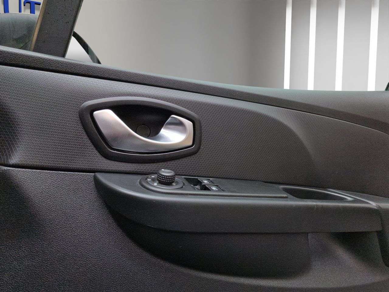 2016 RENAULT CLIO 2016 RENAULT CLIO