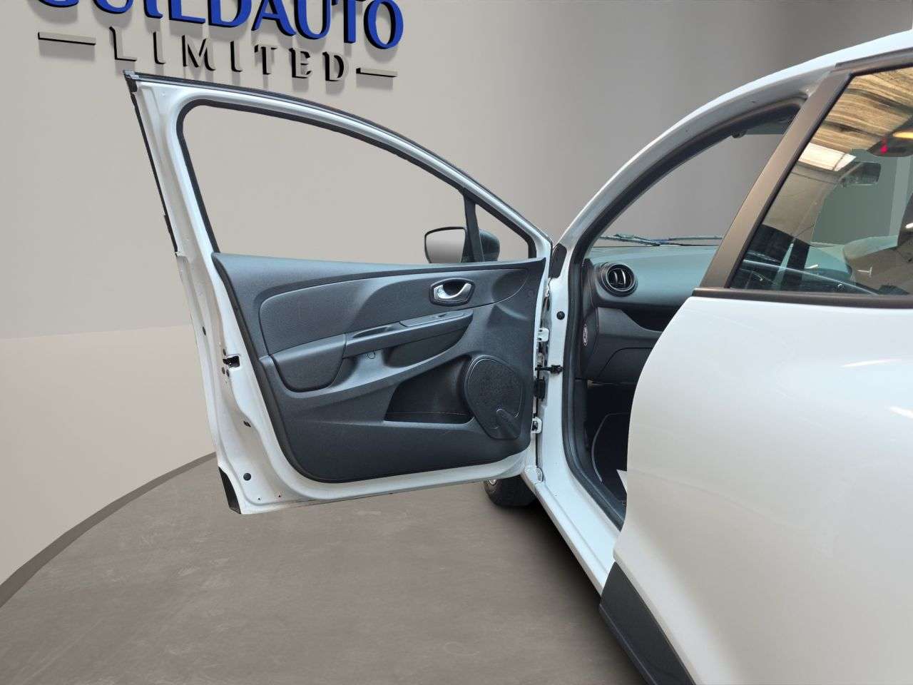2016 RENAULT CLIO 2016 RENAULT CLIO