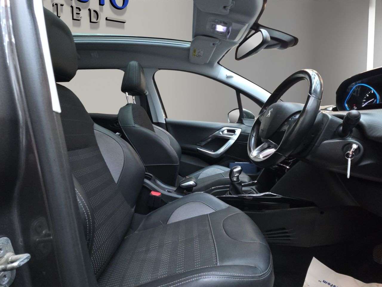 2018 PEUGEOT 2008 2018 PEUGEOT 2008