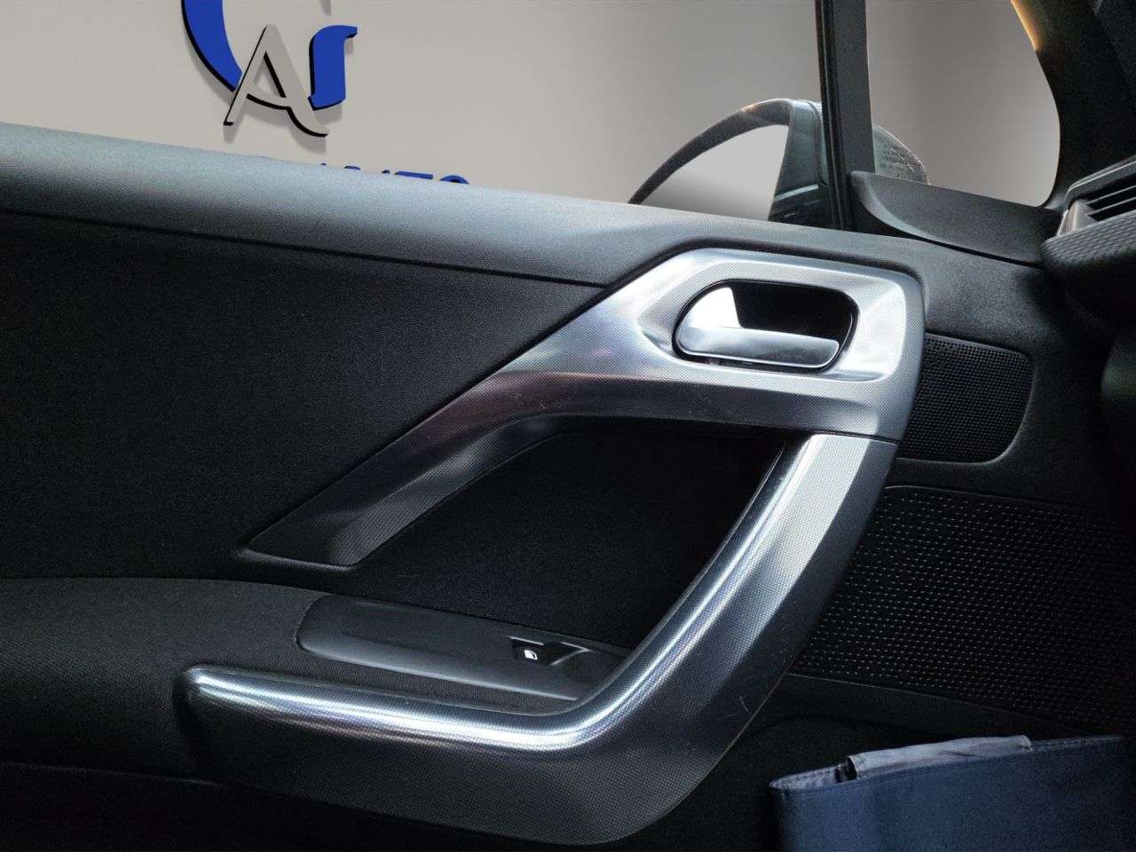 2018 PEUGEOT 2008 2018 PEUGEOT 2008