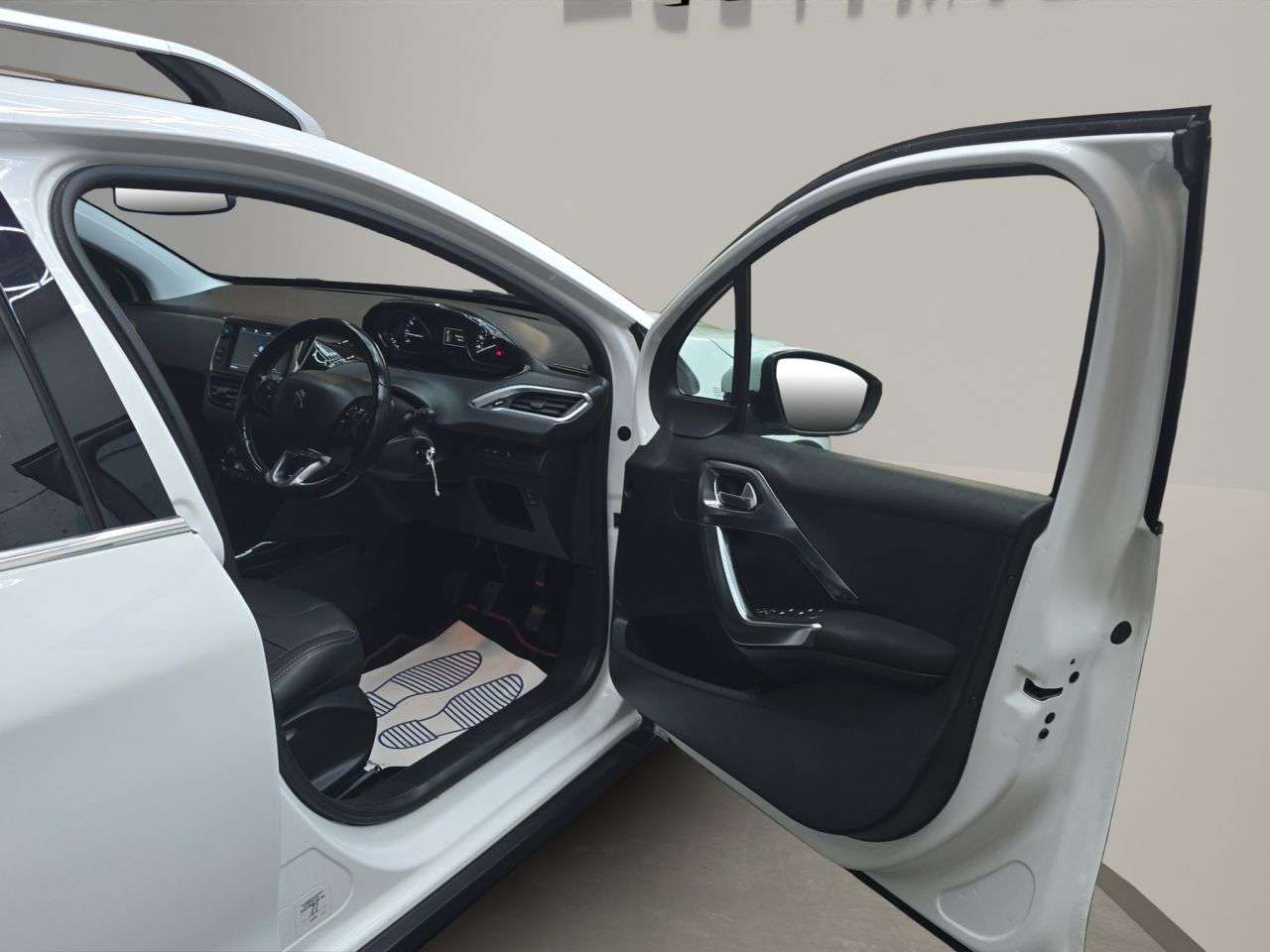 2018 PEUGEOT 2008 2018 PEUGEOT 2008