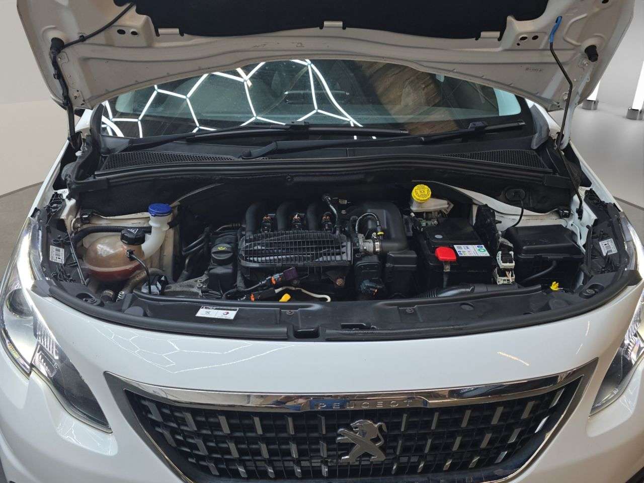 2018 PEUGEOT 2008 2018 PEUGEOT 2008