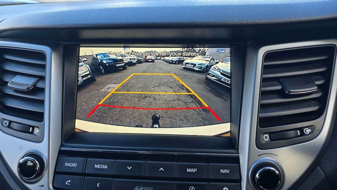 A 2017 HYUNDAI TUCSON 1.7 CRDi Blue Drive SE Nav SUV 5dr Diesel Manual Euro 6 (s/s) (116 ps) A 2017 HYUNDAI TUCSON 1.7 CRDi Blue Drive SE Nav SUV 5dr Diesel Manual Euro 6 (s/s) (116 ps)
