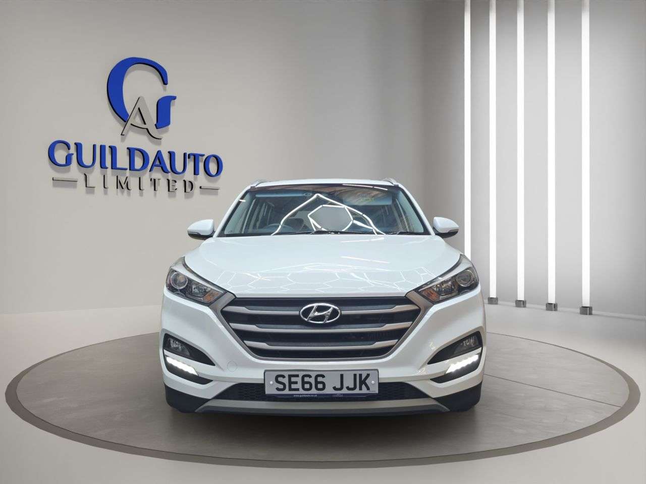 A 2017 HYUNDAI TUCSON 1.7 CRDi Blue Drive SE Nav SUV 5dr Diesel Manual Euro 6 (s/s) (116 ps) A 2017 HYUNDAI TUCSON 1.7 CRDi Blue Drive SE Nav SUV 5dr Diesel Manual Euro 6 (s/s) (116 ps)