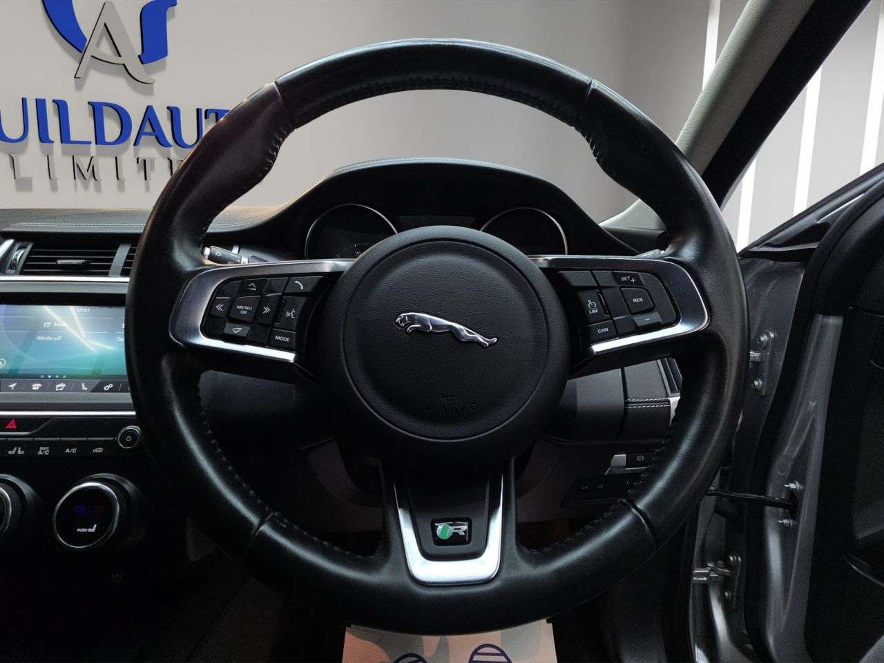 2019 JAGUAR E-PACE 2019 JAGUAR E-PACE