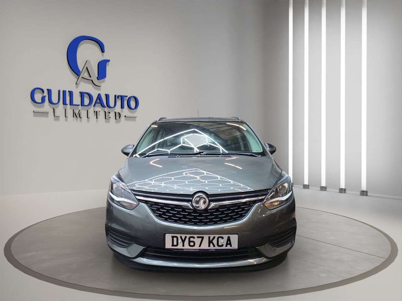 A 2017 VAUXHALL ZAFIRA TOURER 1.6 CDTi ecoTEC Design MPV 5dr Diesel Manual Euro 6 (s/s) (134 ps) A 2017 VAUXHALL ZAFIRA TOURER 1.6 CDTi ecoTEC Design MPV 5dr Diesel Manual Euro 6 (s/s) (134 ps)