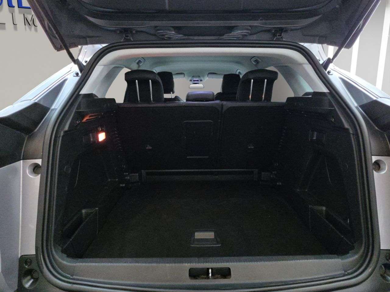 2019 PEUGEOT 3008 2019 PEUGEOT 3008