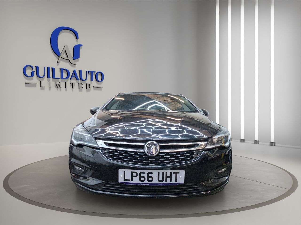 A 2017 VAUXHALL ASTRA SRI A 2017 VAUXHALL ASTRA SRI