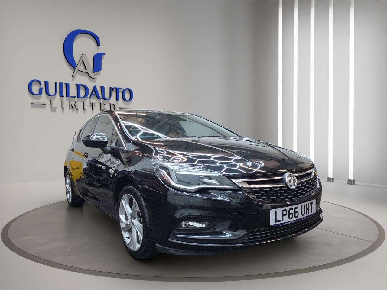 A 2017 VAUXHALL ASTRA SRI A 2017 VAUXHALL ASTRA SRI