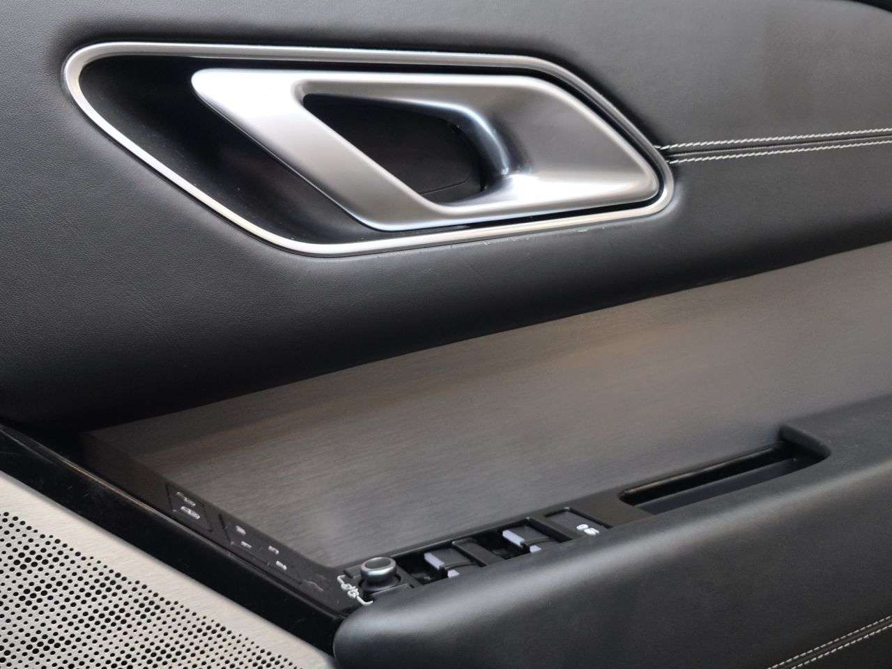 2019 LAND ROVER RANGE ROVER VELAR 2019 LAND ROVER RANGE ROVER VELAR