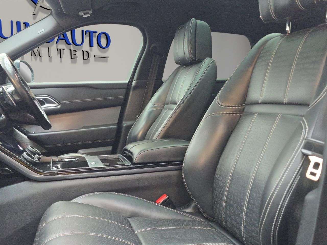 2019 LAND ROVER RANGE ROVER VELAR 2019 LAND ROVER RANGE ROVER VELAR