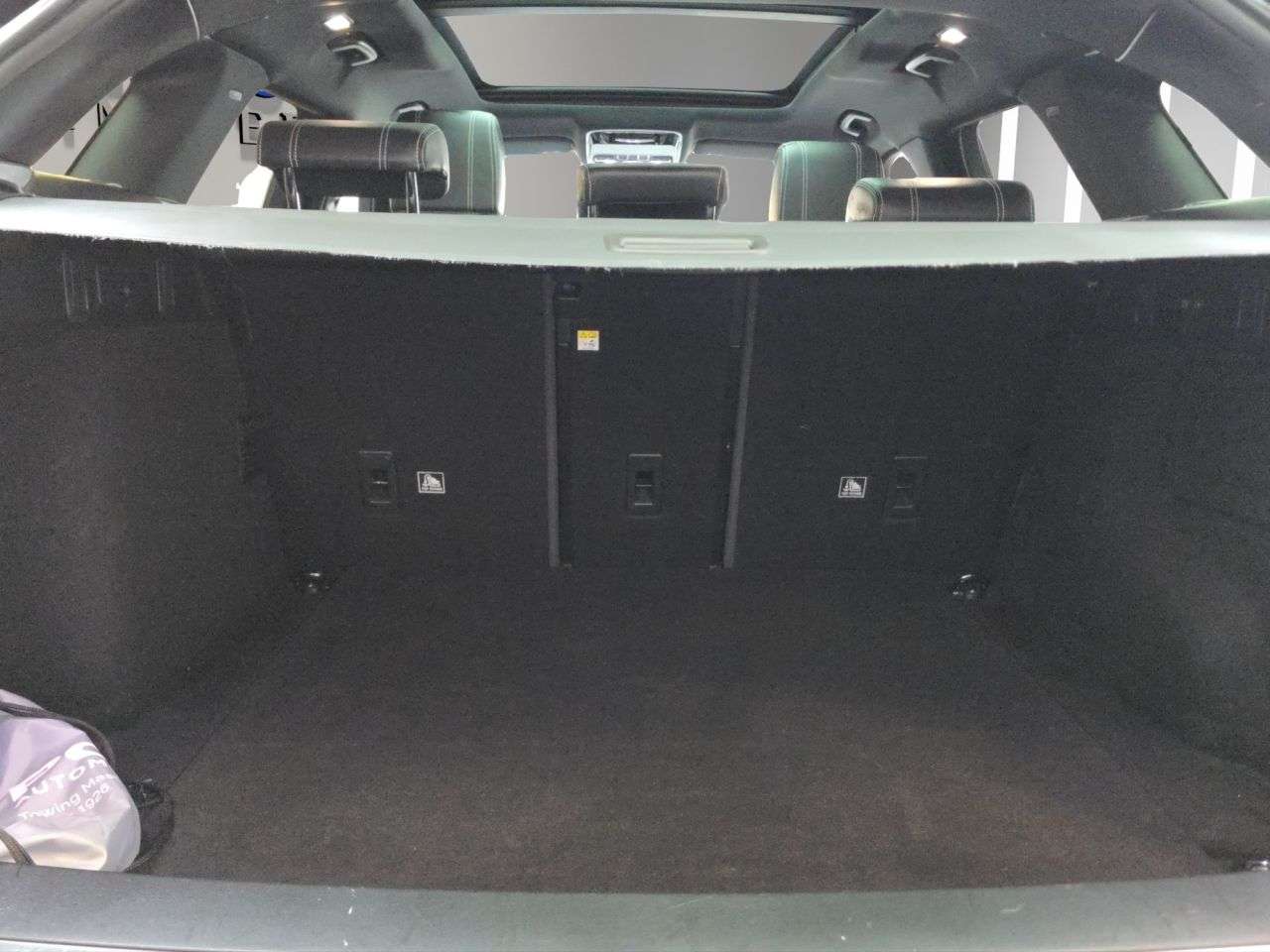 2019 LAND ROVER RANGE ROVER VELAR 2019 LAND ROVER RANGE ROVER VELAR