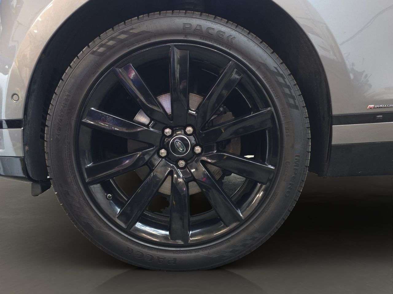 2019 LAND ROVER RANGE ROVER VELAR 2019 LAND ROVER RANGE ROVER VELAR