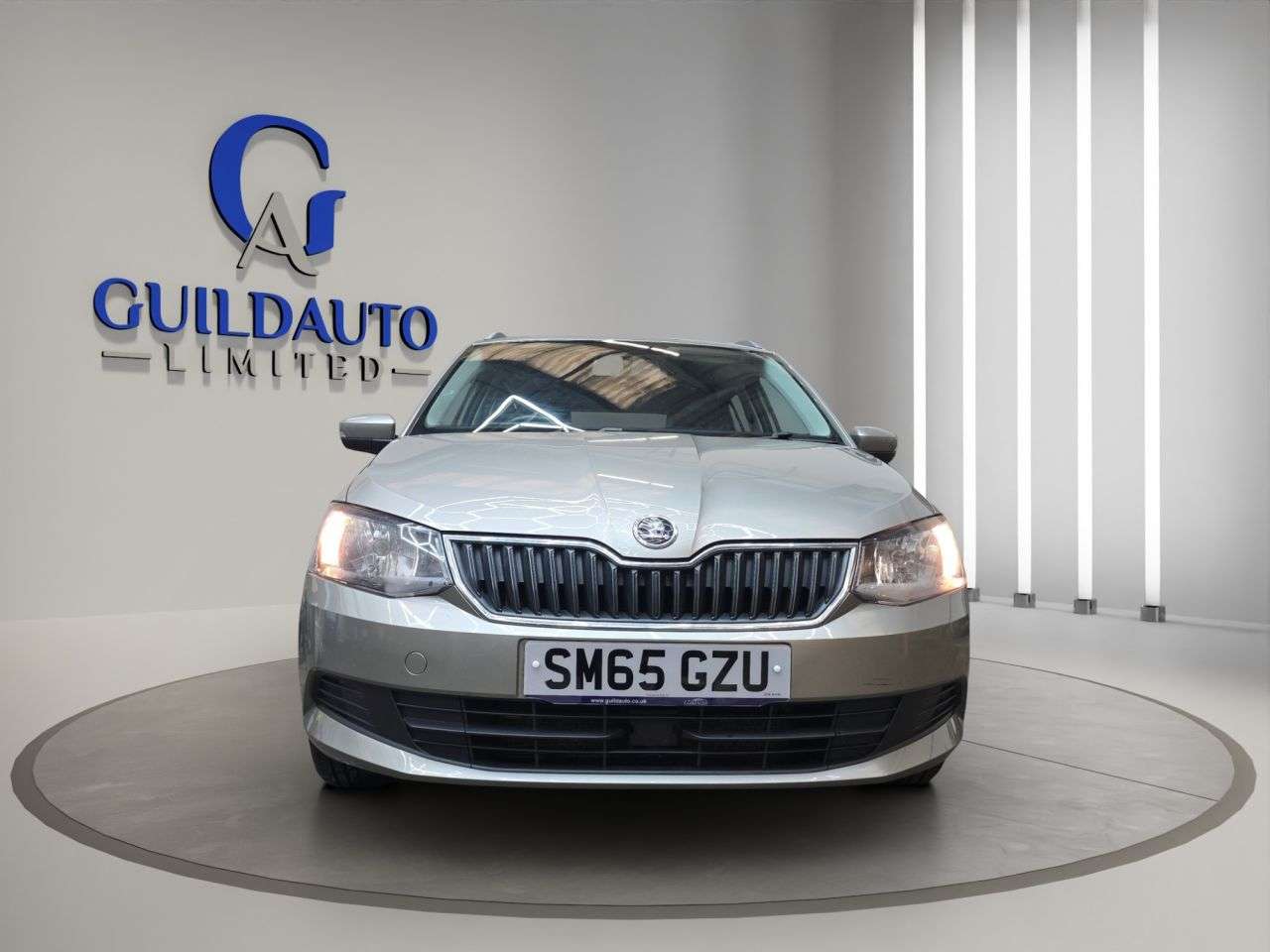 A 2015 SKODA FABIA 1.2 TSI SE Estate 5dr Petrol Manual Euro 6 (s/s) (90 ps) A 2015 SKODA FABIA 1.2 TSI SE Estate 5dr Petrol Manual Euro 6 (s/s) (90 ps)