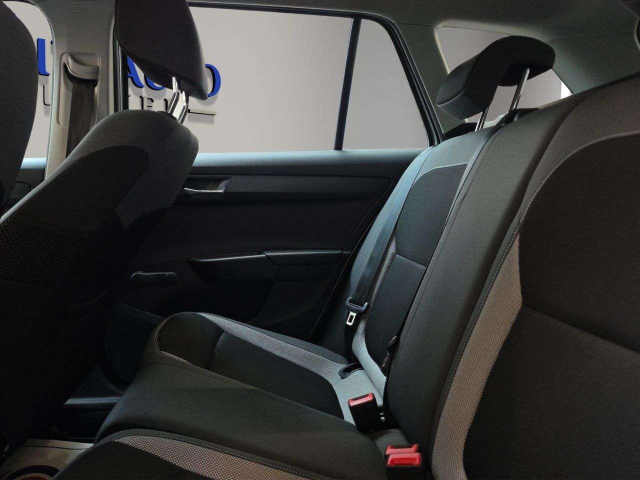 2015 SKODA FABIA 2015 SKODA FABIA