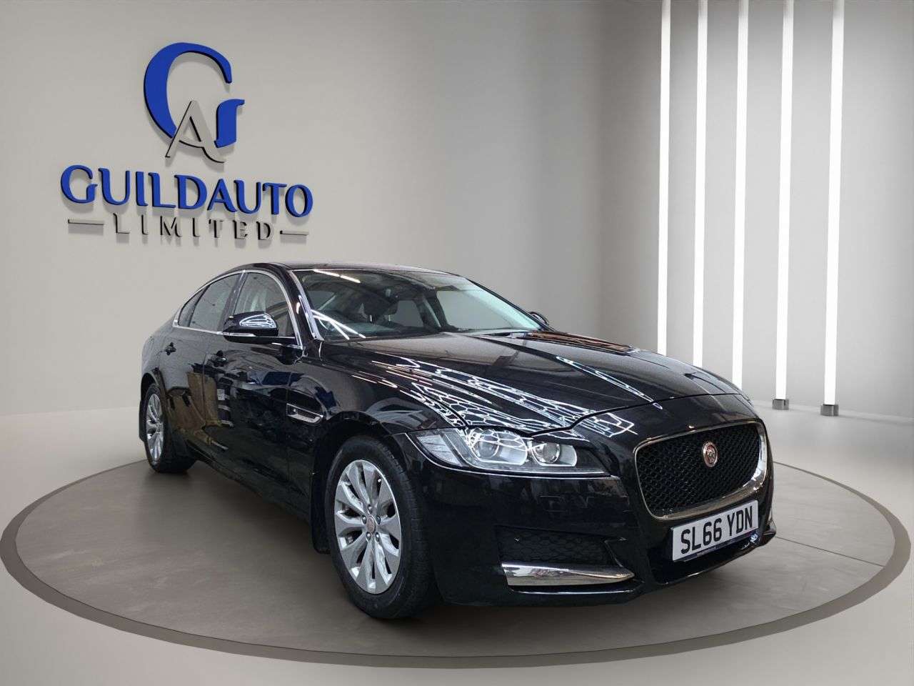 A 2016 JAGUAR XF 2.0d Prestige Saloon 4dr Diesel Auto Euro 6 (s/s) (163 ps) A 2016 JAGUAR XF 2.0d Prestige Saloon 4dr Diesel Auto Euro 6 (s/s) (163 ps)