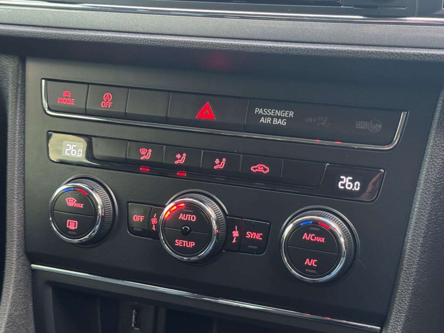 2021 SEAT LEON 2021 SEAT LEON