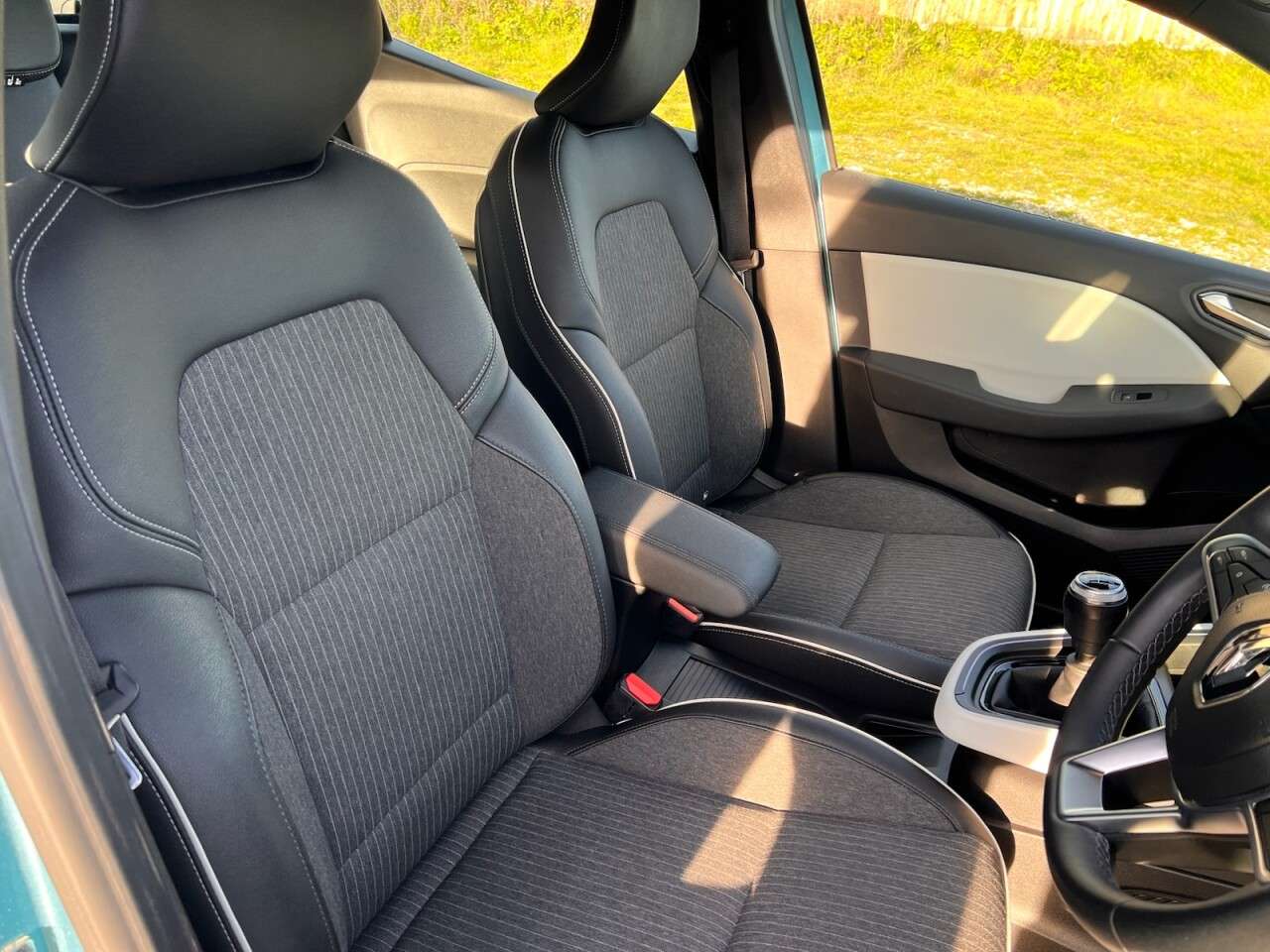 2021 RENAULT CLIO 2021 RENAULT CLIO