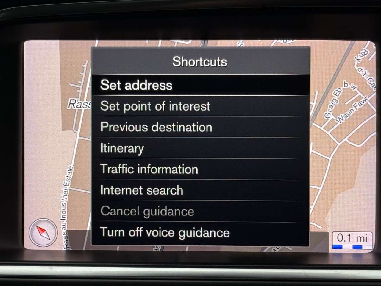 2017 VOLVO V40 2017 VOLVO V40