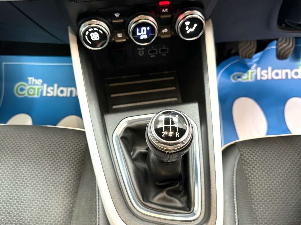 2021 RENAULT CLIO 2021 RENAULT CLIO