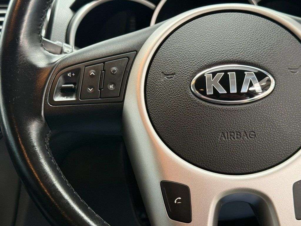 2016 KIA VENGA 2016 KIA VENGA