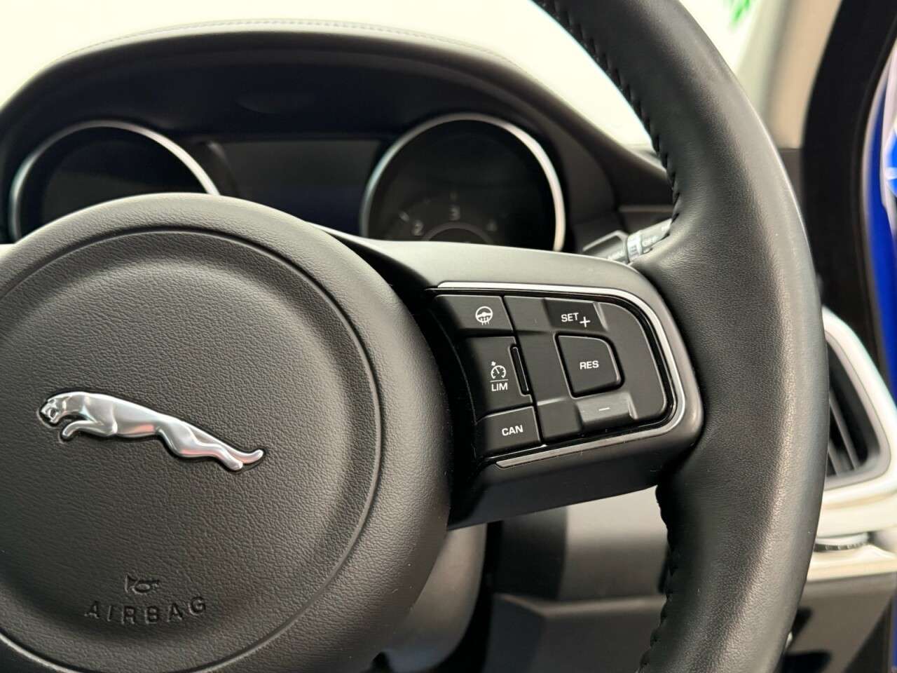 2019 JAGUAR E-PACE 2019 JAGUAR E-PACE