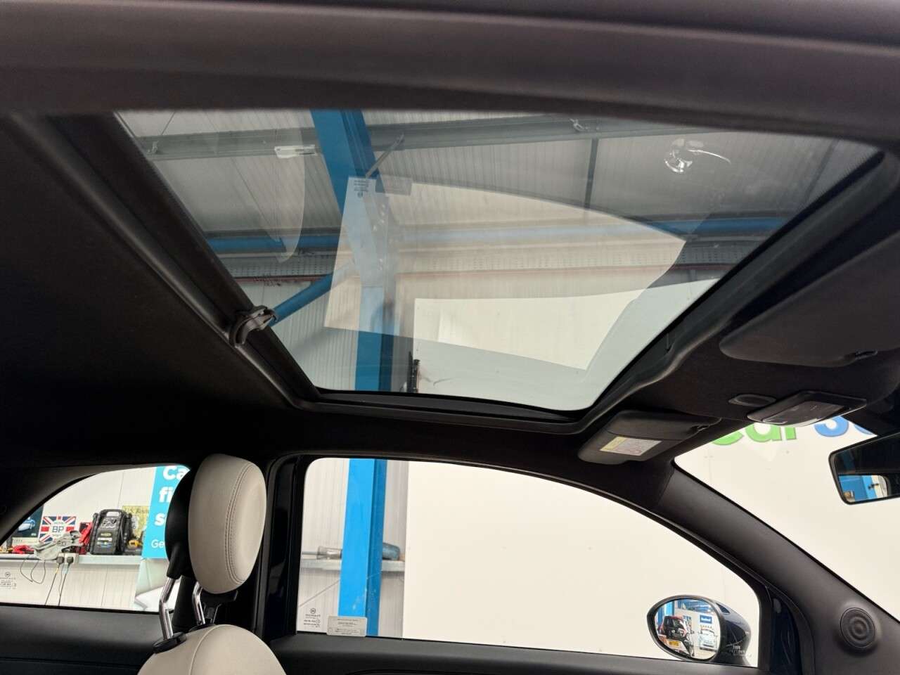 2023 FIAT 500 2023 FIAT 500