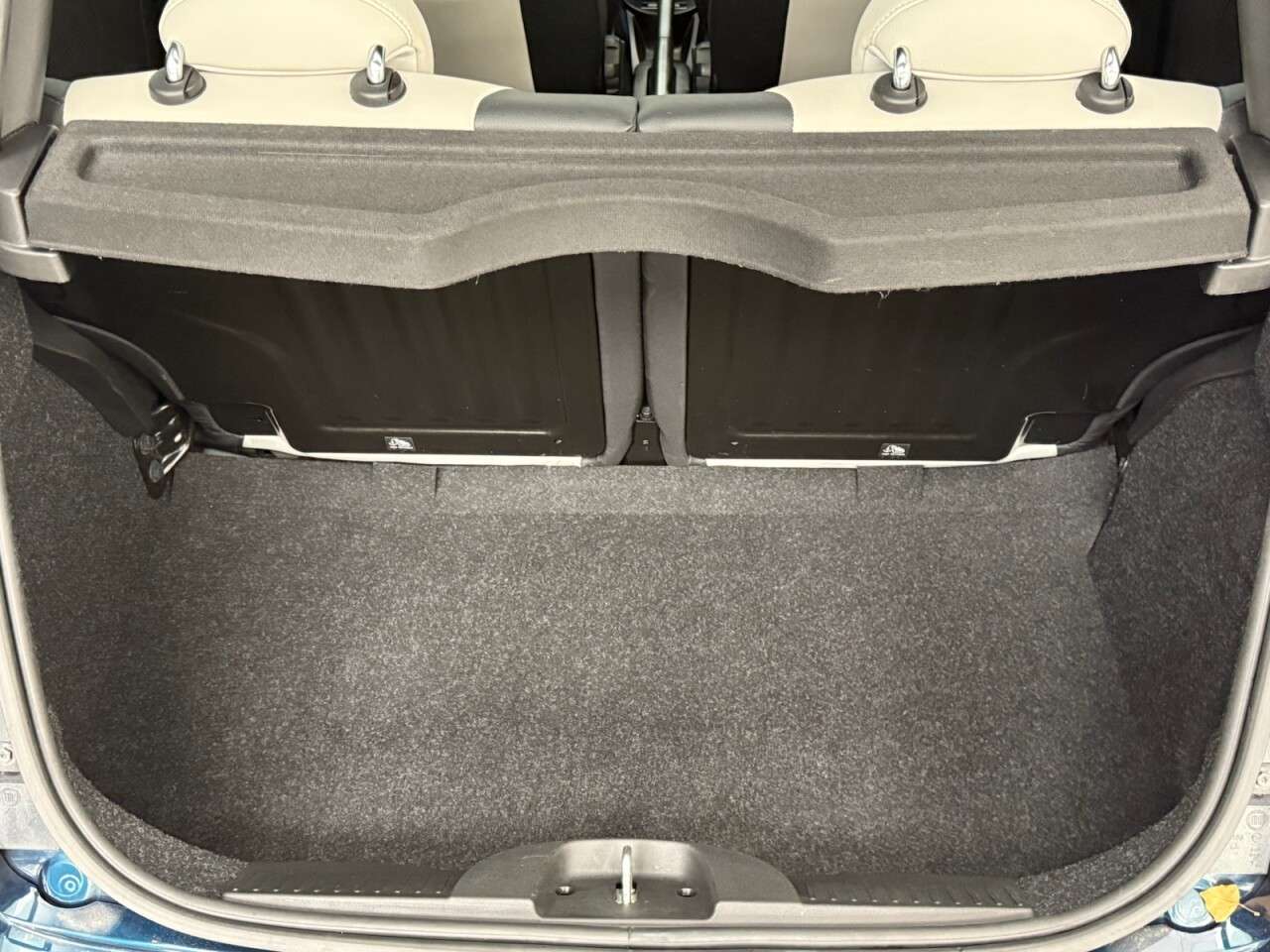 2023 FIAT 500 2023 FIAT 500