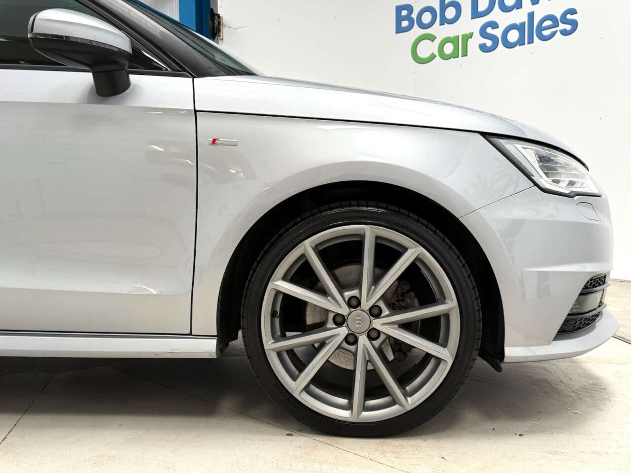 2017 AUDI A1 2017 AUDI A1