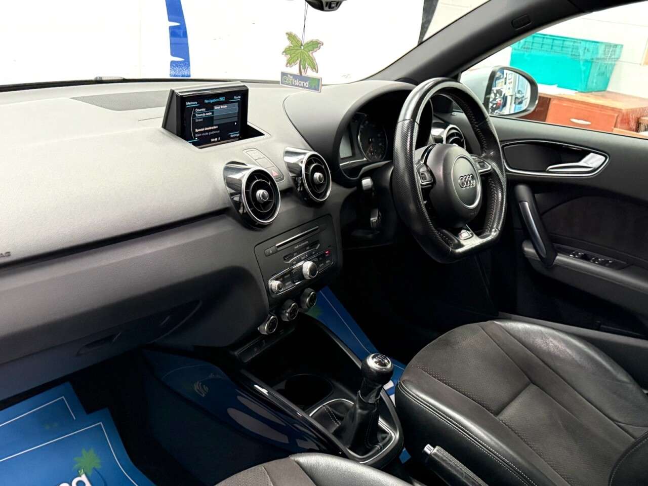 2017 AUDI A1 2017 AUDI A1