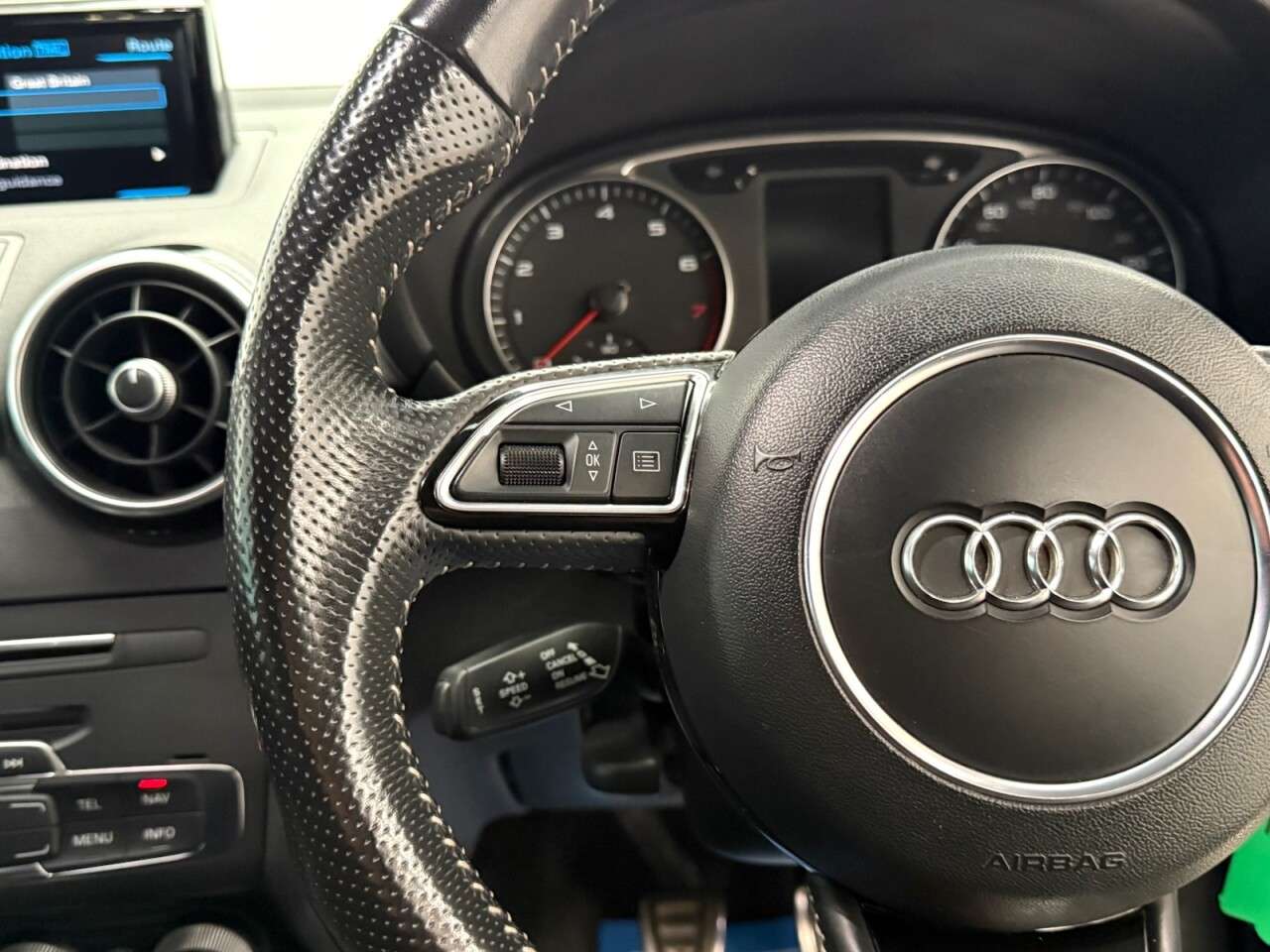 2017 AUDI A1 2017 AUDI A1