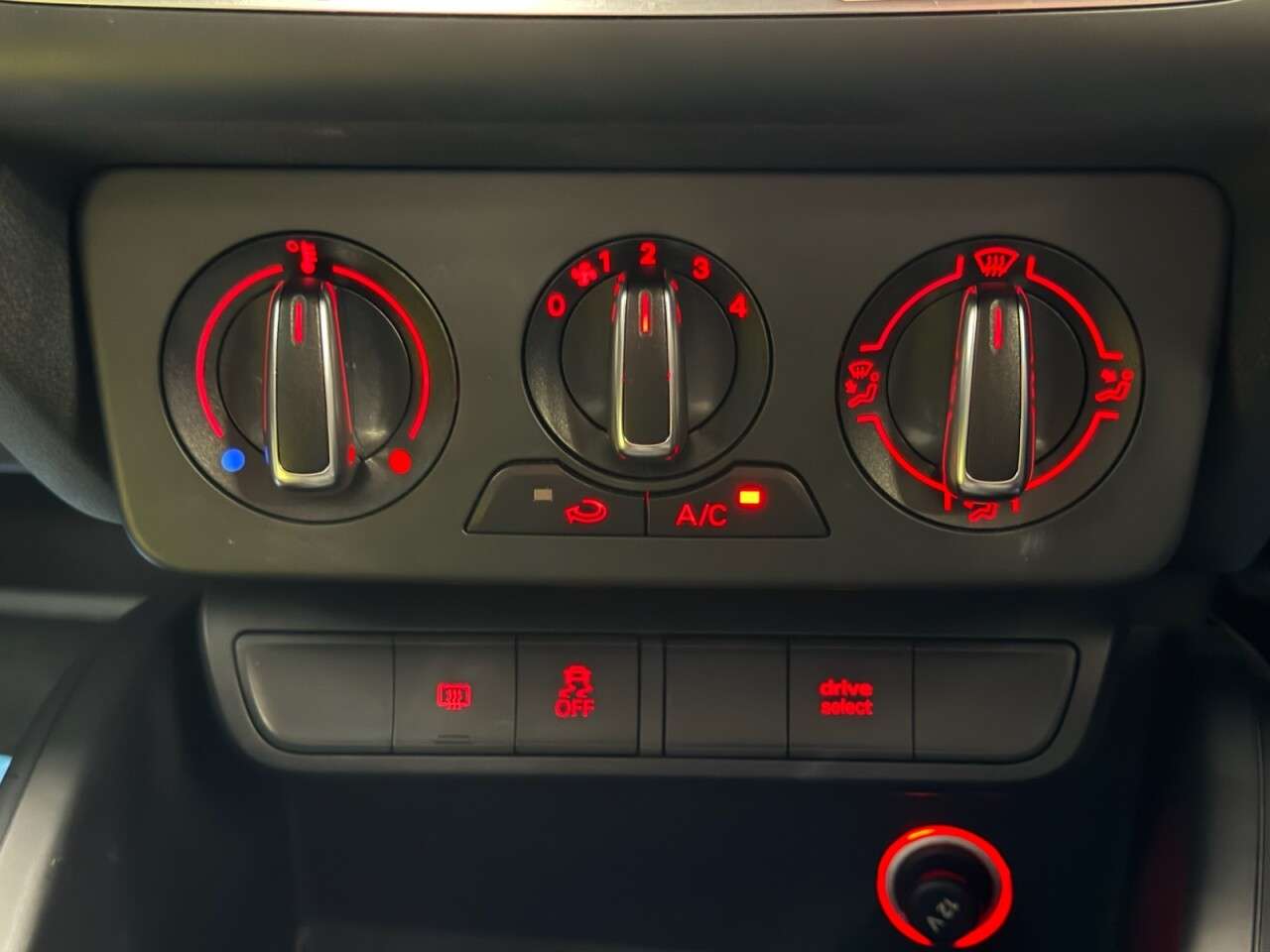 2018 AUDI A1 2018 AUDI A1