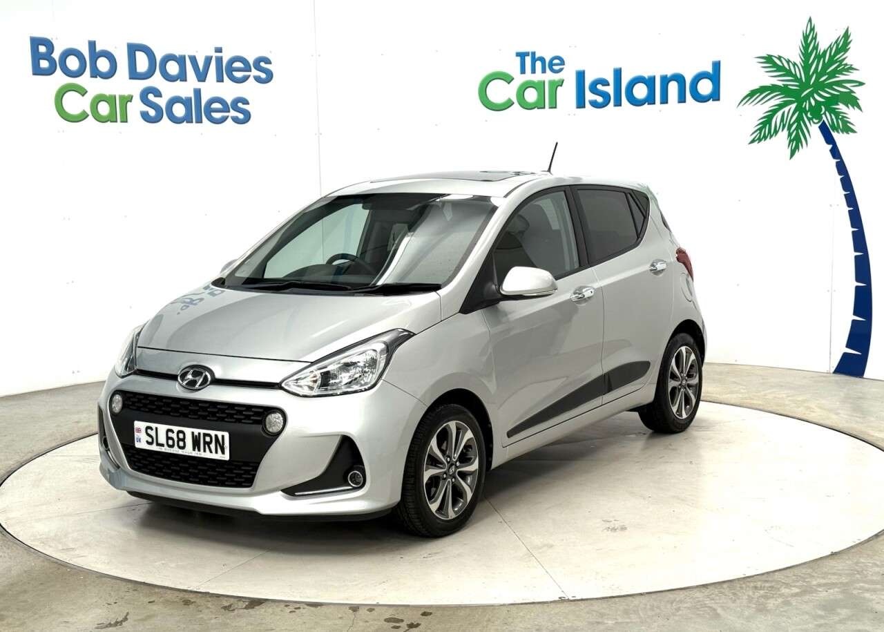 A 2018 HYUNDAI I10 1.2 Premium SE Hatchback 5dr Petrol Auto Euro 6 (87 ps) Heated Seats, NAV, A 2018 HYUNDAI I10 1.2 Premium SE Hatchback 5dr Petrol Auto Euro 6 (87 ps) Heated Seats, NAV,