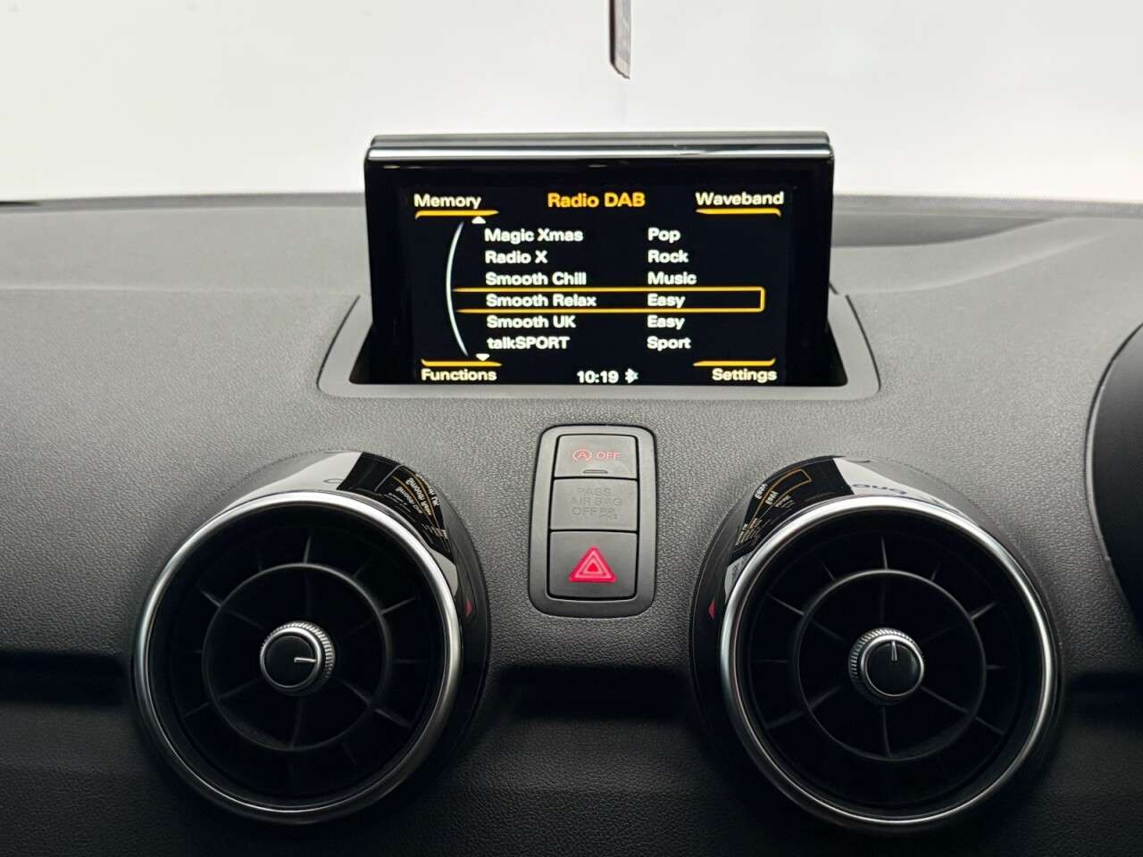 2018 AUDI A1 2018 AUDI A1