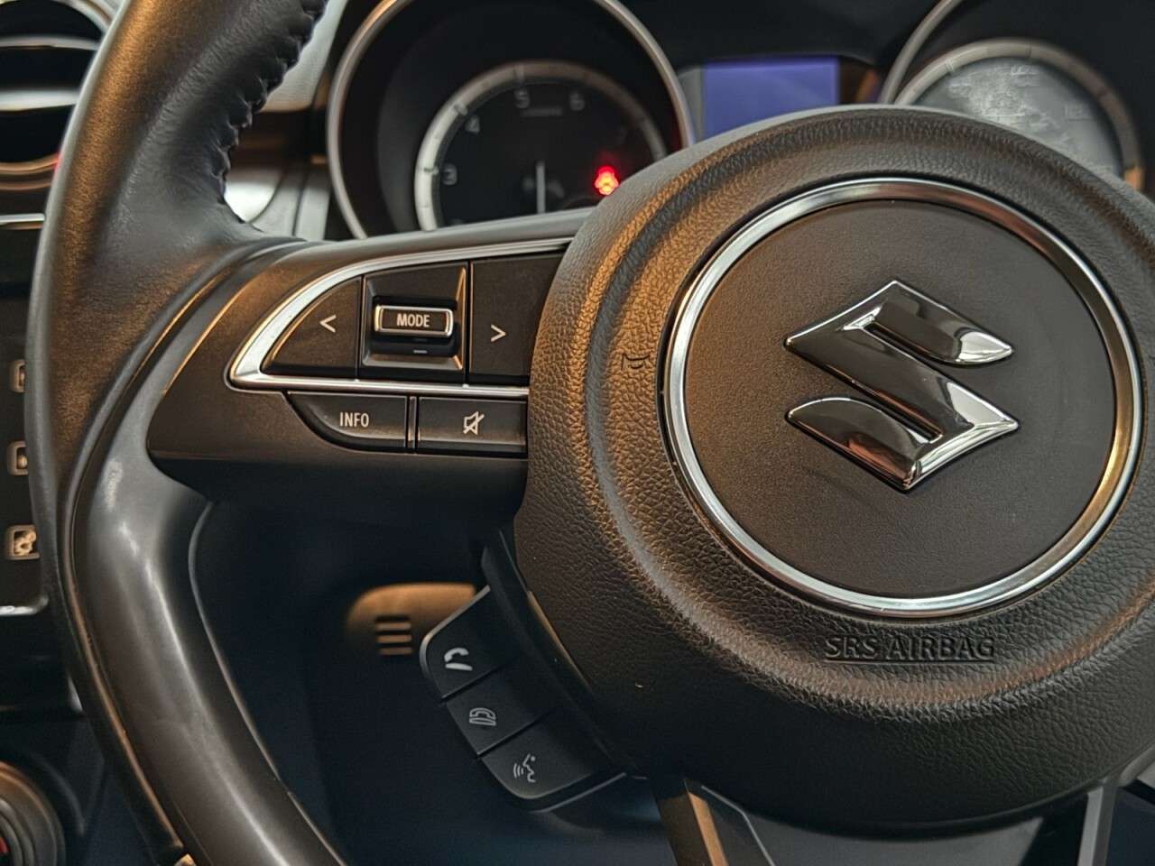 2022 SUZUKI SWIFT 2022 SUZUKI SWIFT