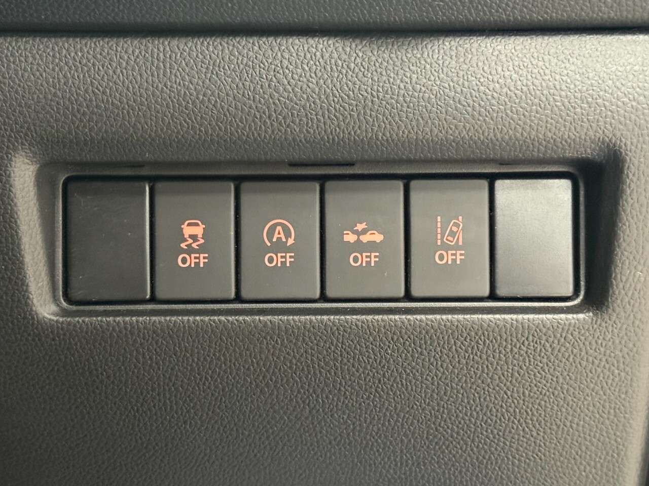 2018 SUZUKI SWIFT 2018 SUZUKI SWIFT