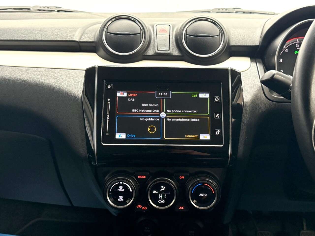 2018 SUZUKI SWIFT 2018 SUZUKI SWIFT