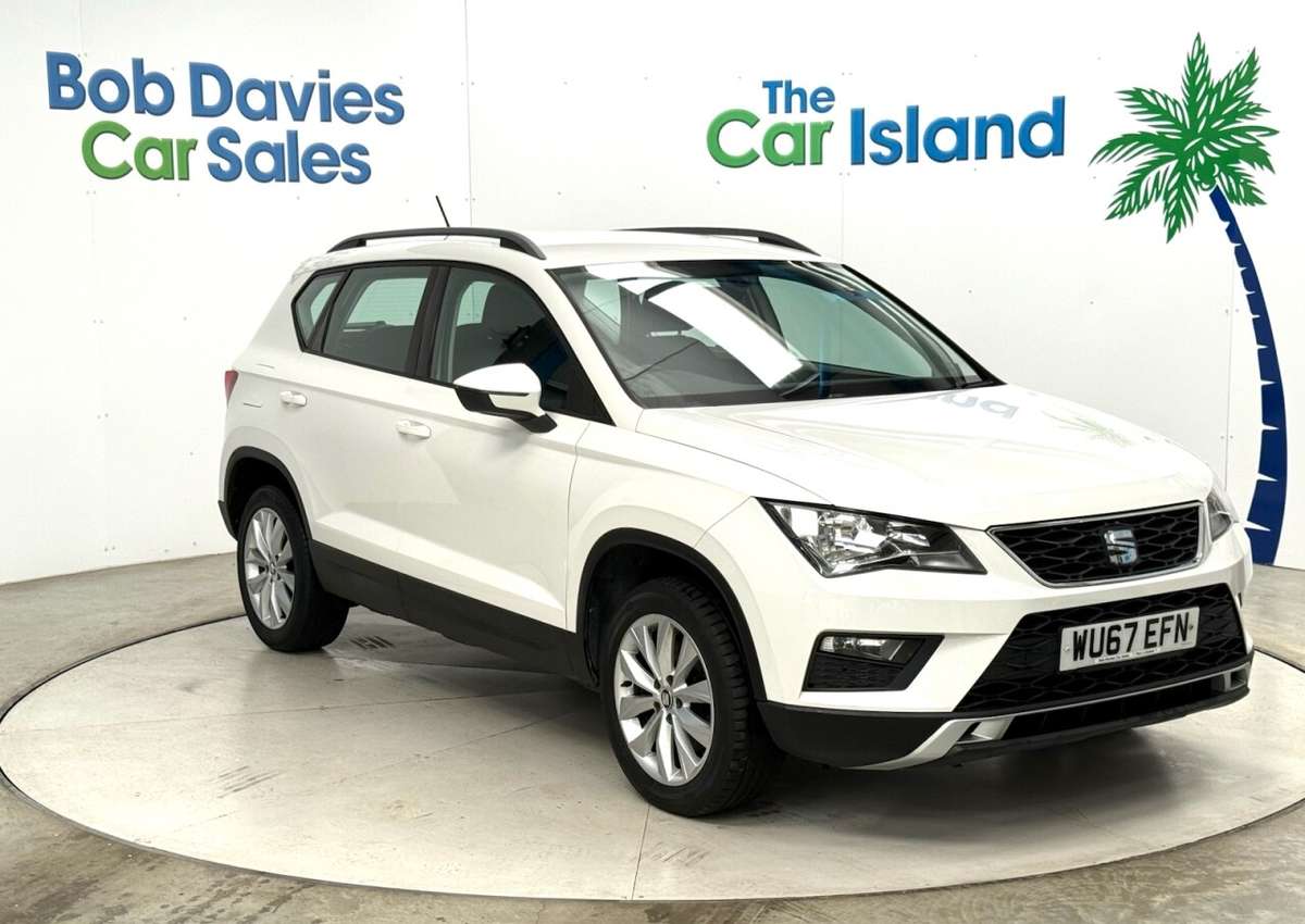 Check out this Seat Ateca 2017 Petrol Manual