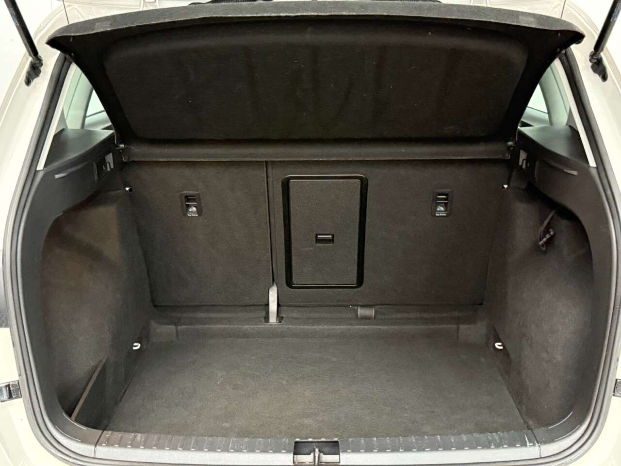 2017 SEAT ATECA 2017 SEAT ATECA