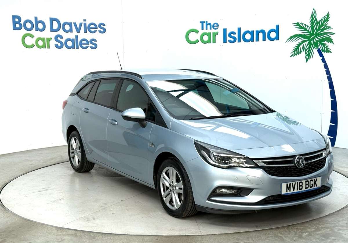 Check out this Vauxhall Astra 2018 Petrol Manual