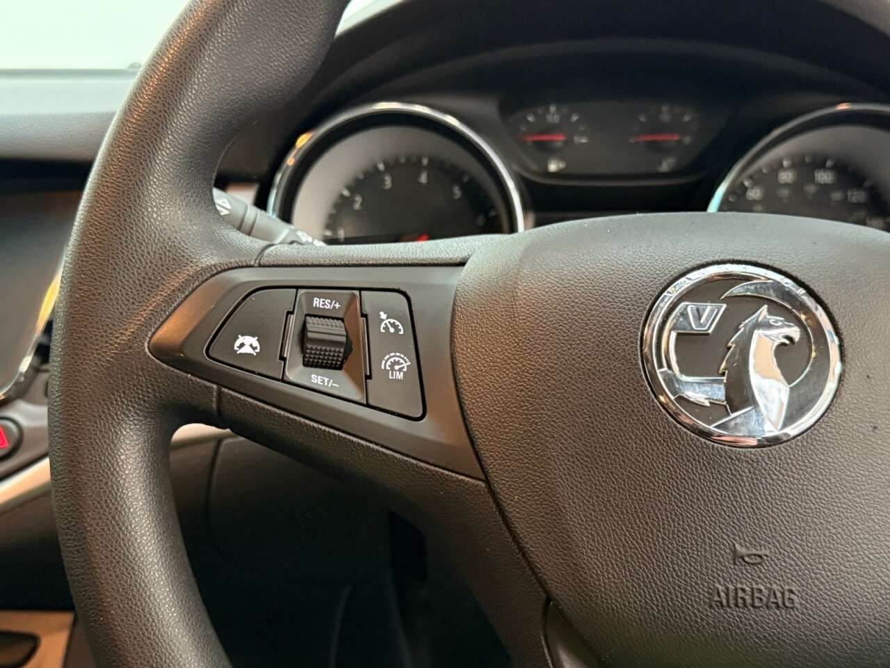 2018 VAUXHALL ASTRA 2018 VAUXHALL ASTRA